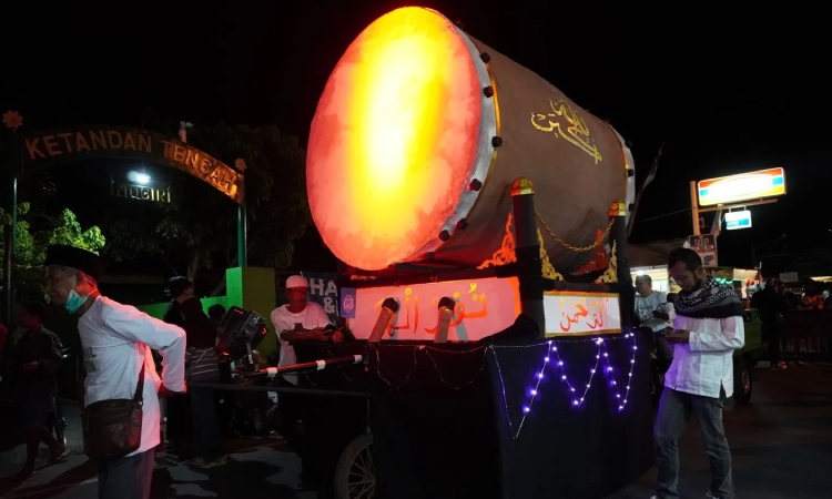 Takbiran Idul Adha, Sumber: ik.trn.asia